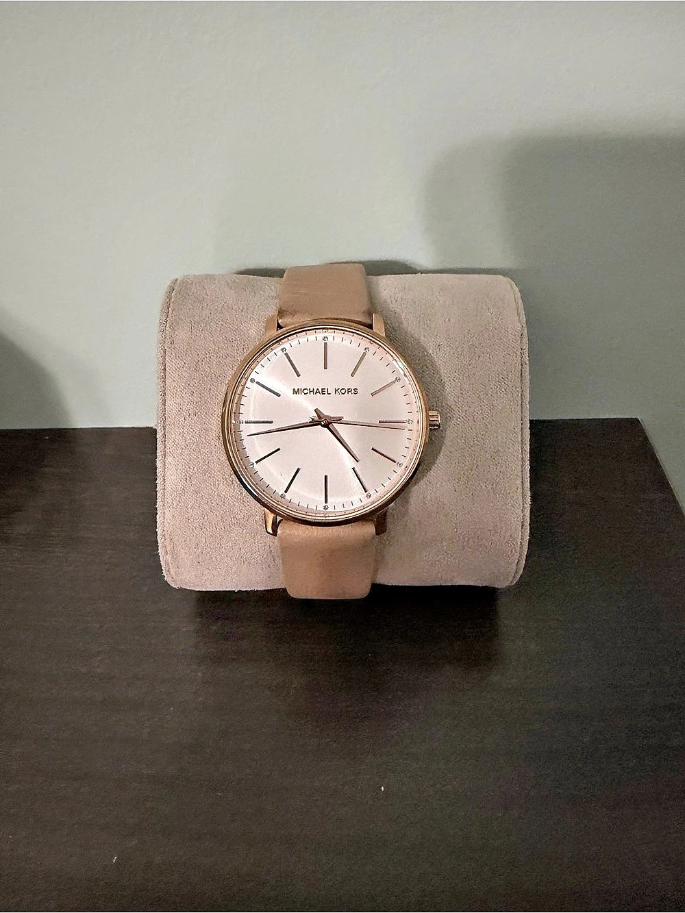 Michael Kors Women's Rose Gold-Tone Leather Watch Pink Leather Watch